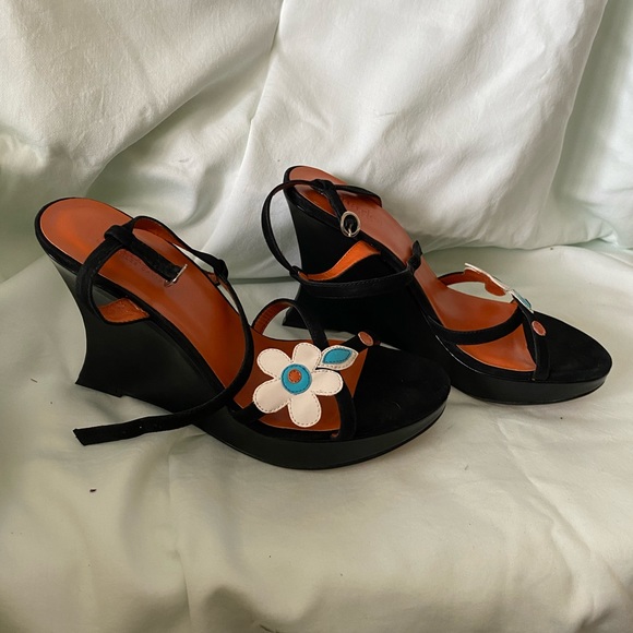 Brand new never used sandals! Perfect for spring and summer events. - Picture 5 of 5